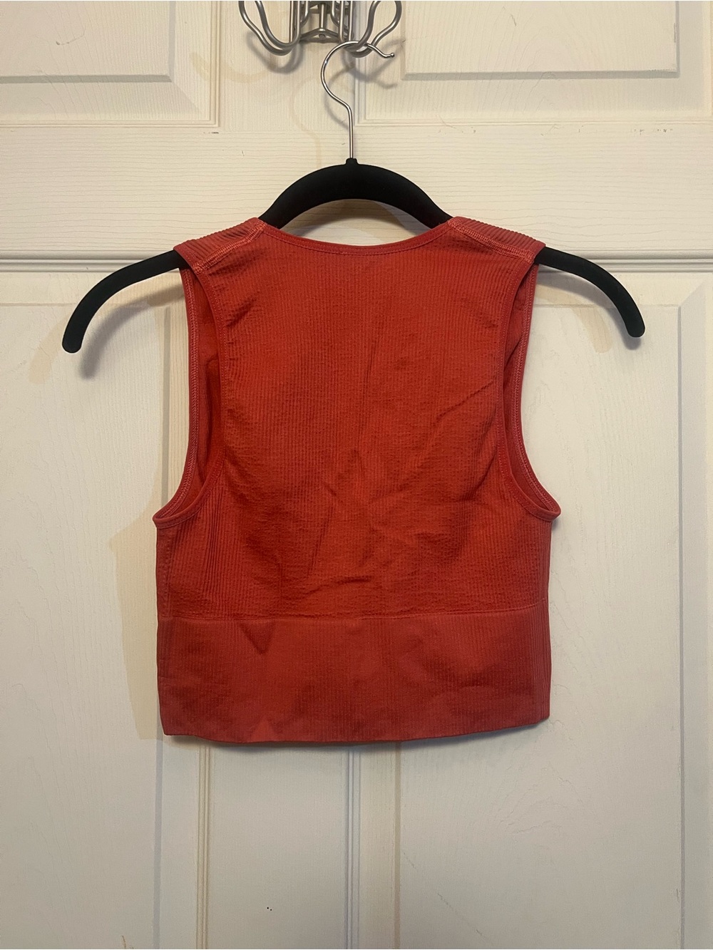Urban Outfitters Ribbed Deep V Crop Top - Red - Picture 2 of 3